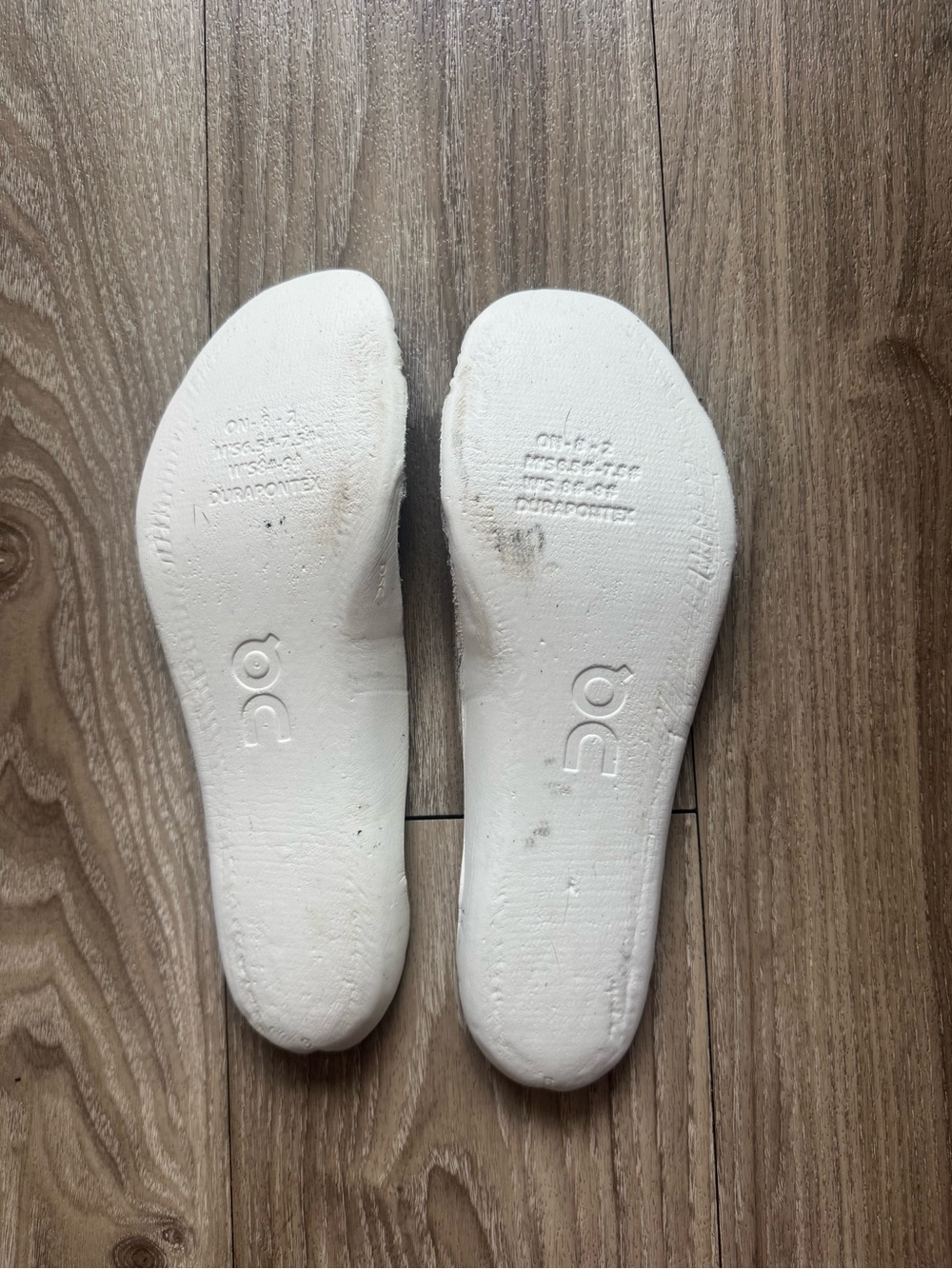On Running Sneakers — Women’s Size 8 - Picture 9 of 10